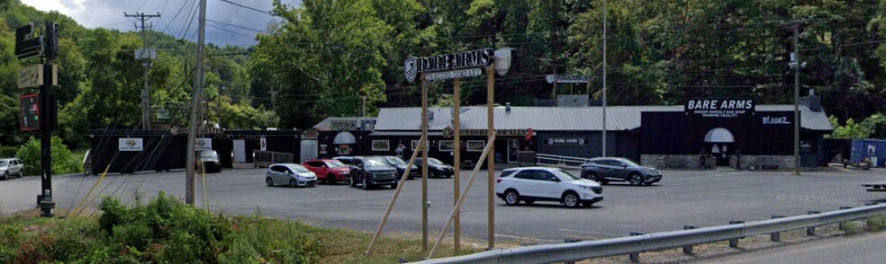 Receivership Portfolio in KY, WV, OH portfolio of 2 properties for sale on LoopNet.ca - Building Photo - Image 1 of 17