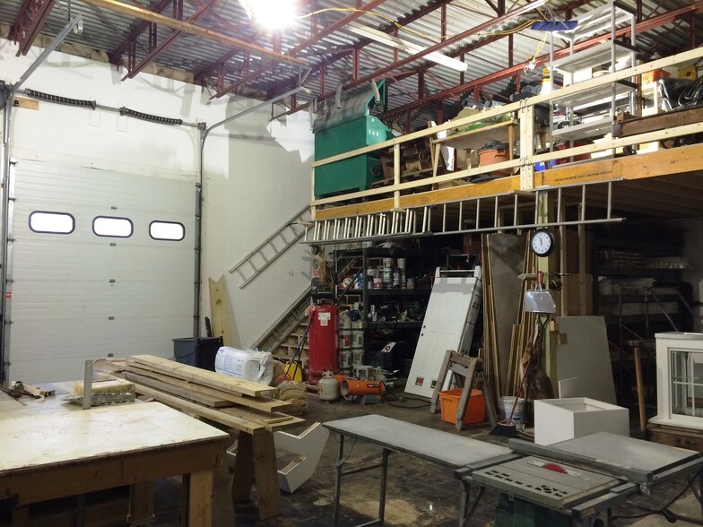 295 Centre Ave, Rockland, MA à vendre - Photo du bâtiment - Image 3 de 4