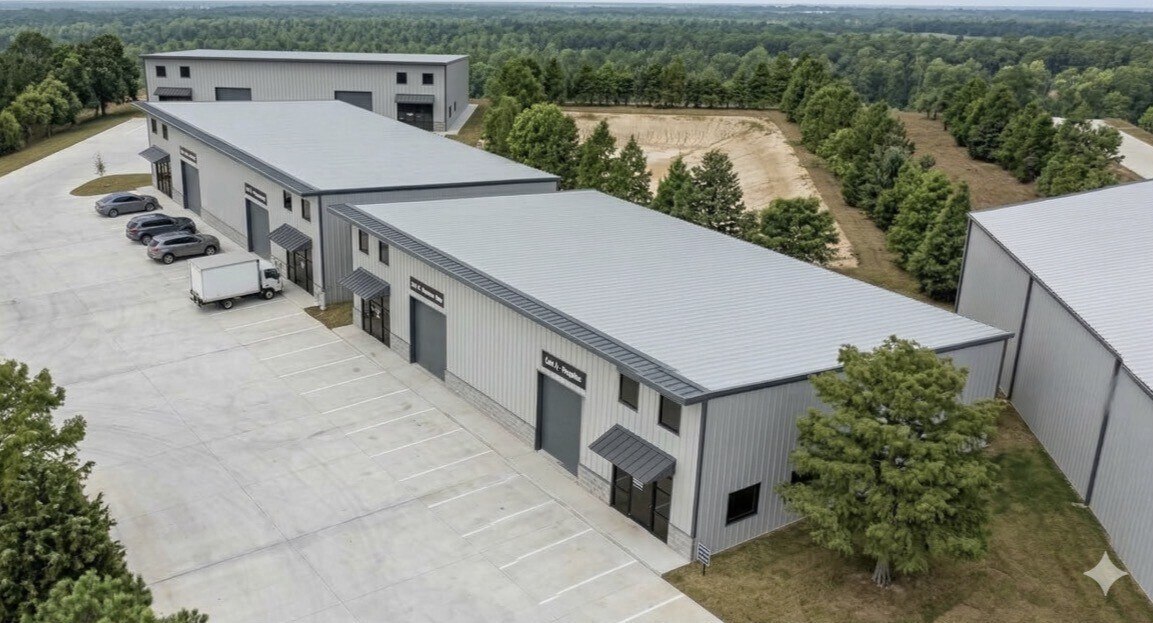 12110 Old Montgomery Rd, Willis, TX for lease Primary Photo- Image 1 of 6