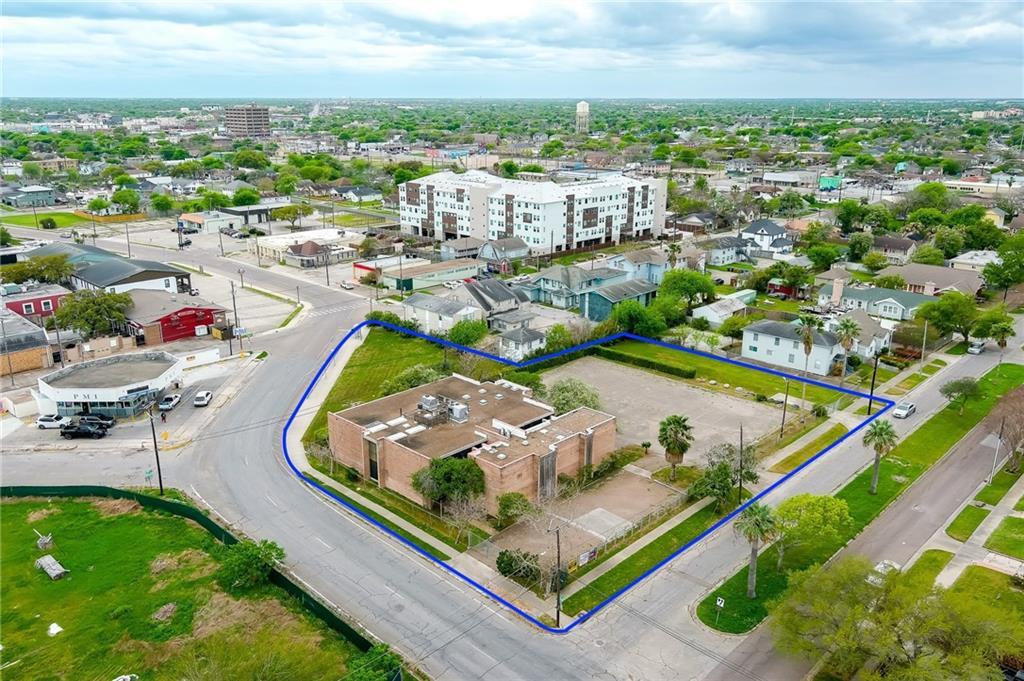 909 S Tancahua St, Corpus Christi, TX à vendre Photo du bâtiment- Image 1 de 1