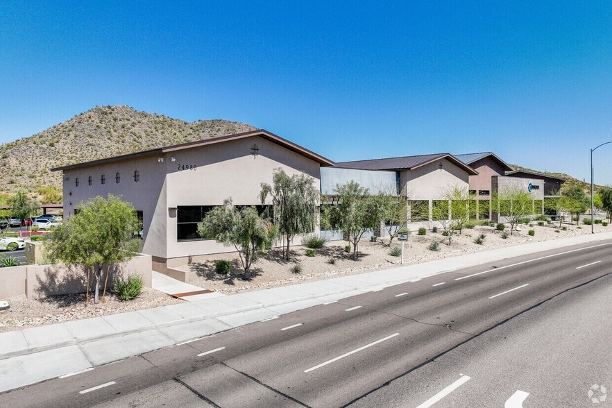 8325 W Happy Valley Rd, Peoria, AZ for lease - Building Photo - Image 1 of 16