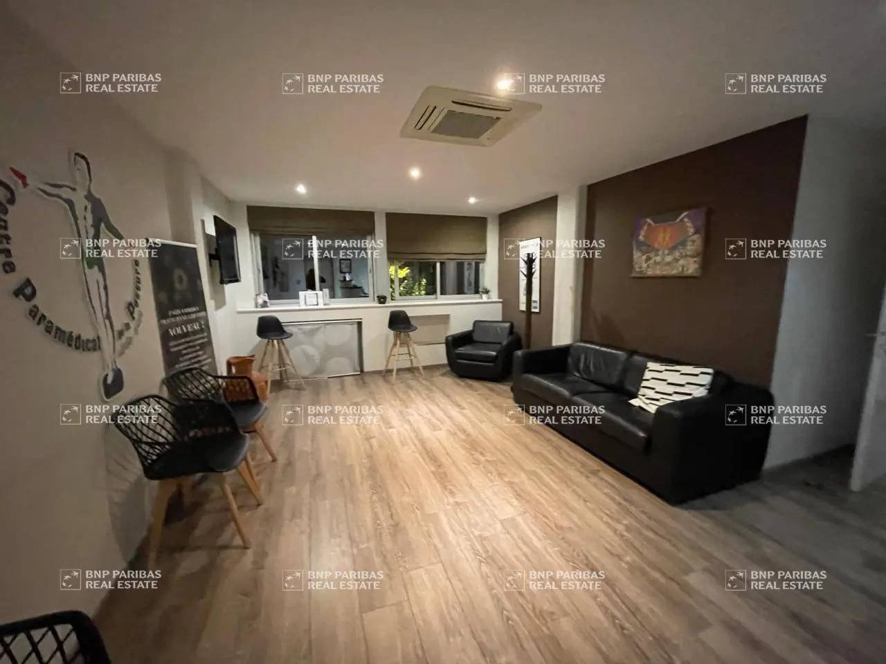 Office in Strasbourg for sale Interior Photo- Image 1 of 13