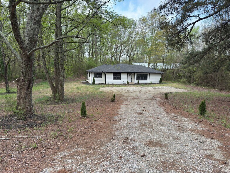 12778 Cumming Hwy, Canton, GA à vendre - Photo du bâtiment - Image 2 de 3