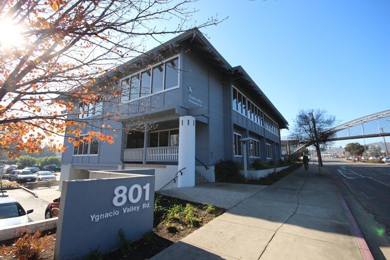925 Ygnacio Valley Rd, Walnut Creek, CA à louer - Photo du bâtiment - Image 2 de 6