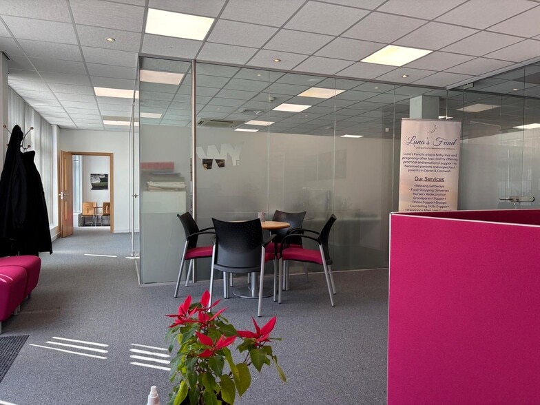 64 Exeter St, Plymouth for lease - Building Photo - Image 2 of 33