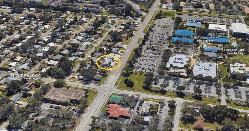 5715 26th St W, Bradenton, FL à vendre - Photo du bâtiment - Image 2 de 14