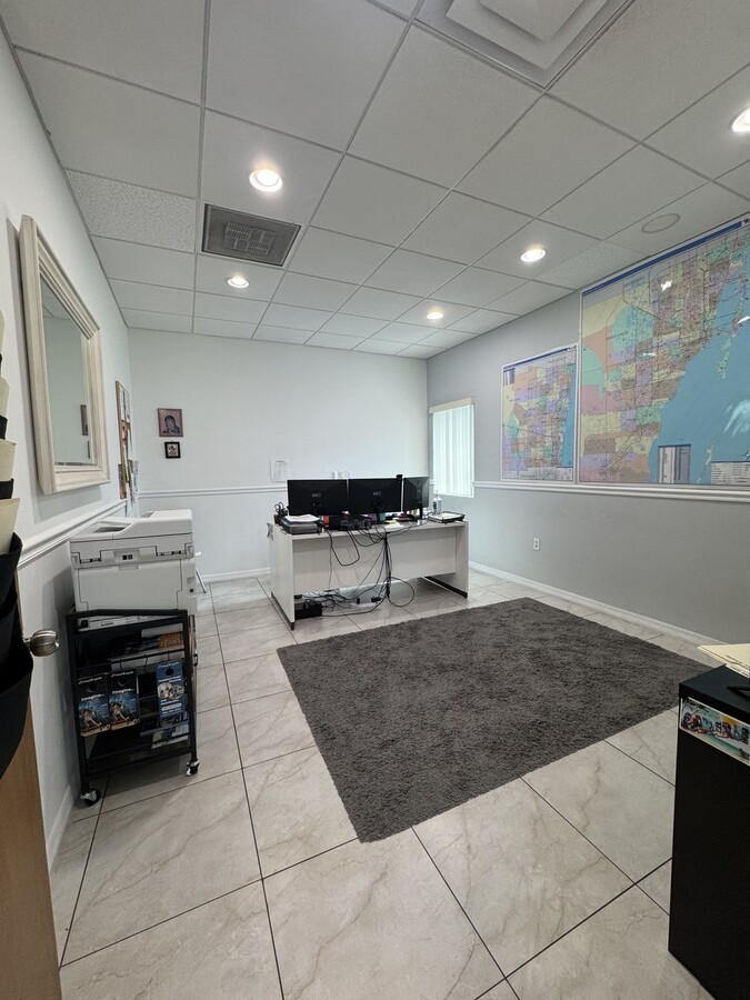 5951 NW 173rd Dr, Miami, FL 33015 - Unité B6 -  - Photo intérieure - Image 1 of 11