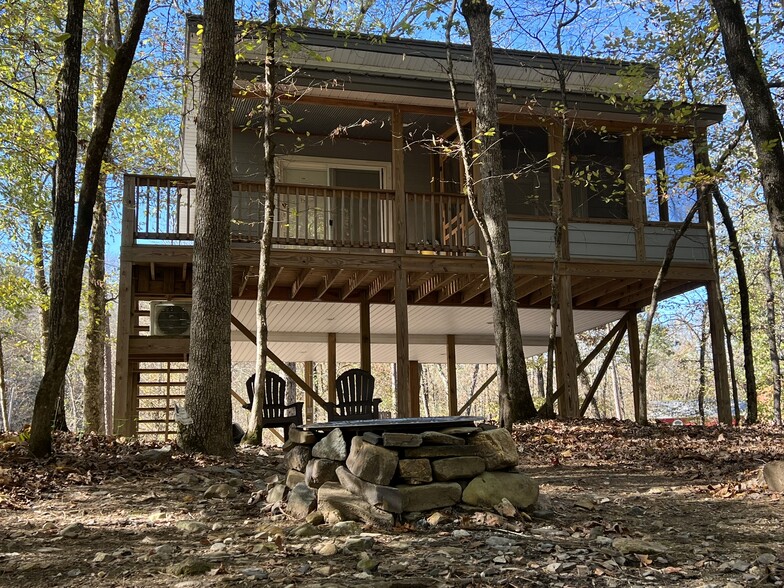 132 Catherine Park Rd, Hot Springs National Park, AR à vendre - Photo du bâtiment - Image 1 de 59