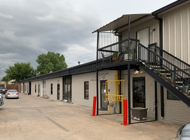 More details for 2529 Merrell Rd, Dallas, TX - Flex for Lease