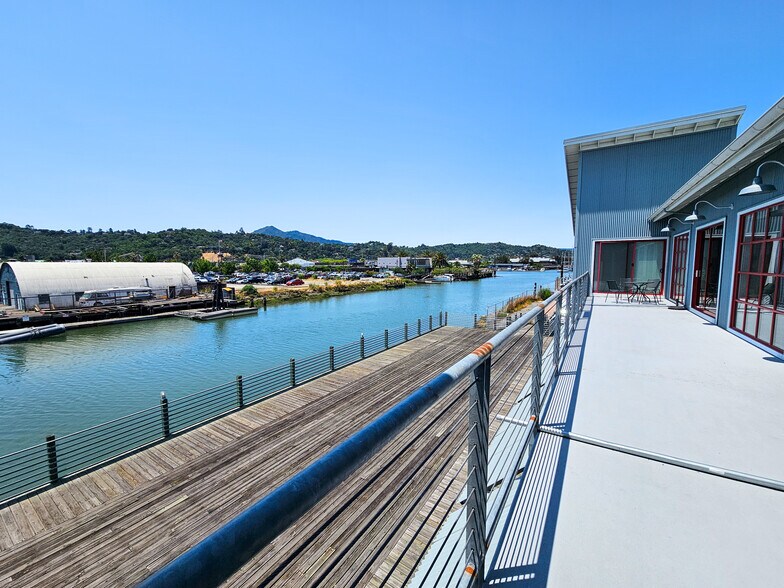 181 3rd St, San Rafael, CA à louer - Photo du bâtiment - Image 3 de 8