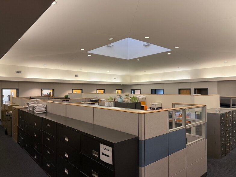 7142 Nightingale Dr, Holland, OH à vendre - Photo intérieure - Image 2 de 11