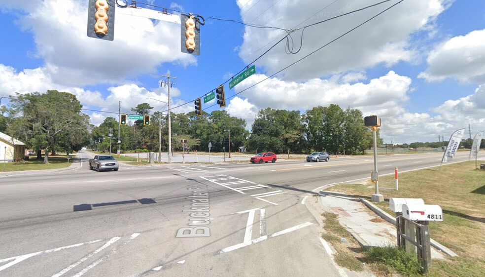 4712 Ogeechee Rd, Savannah, GA à vendre - Photo du bâtiment - Image 1 de 2