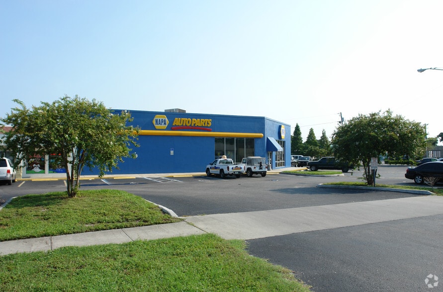 2675 54th Ave N, Saint Petersburg, FL for lease - Building Photo - Image 2 of 2