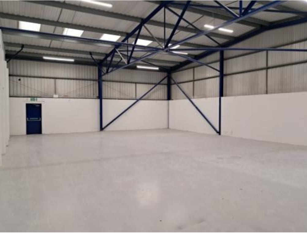 Ridgewood, Uckfield for lease Interior Photo- Image 1 of 2