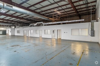 6950 112th Cir, Largo, FL for lease Interior Photo- Image 2 of 15