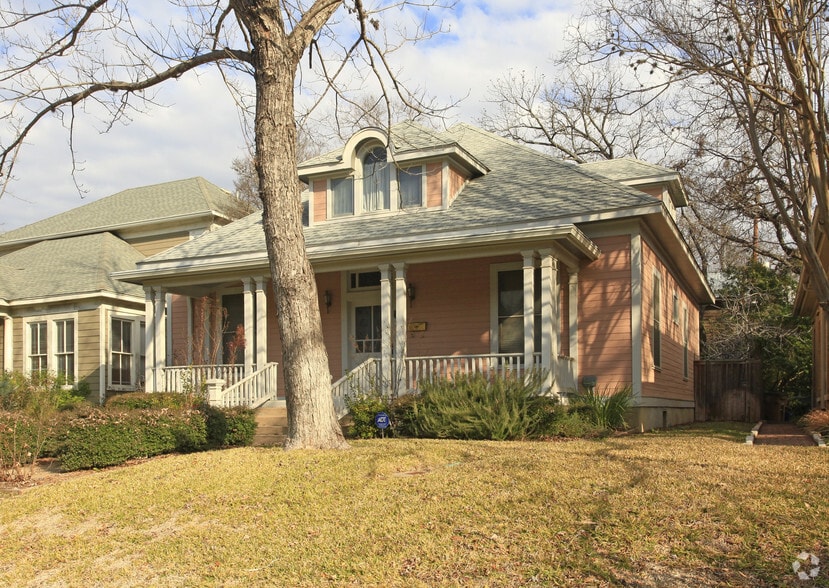 812 W 10th St, Austin, TX for sale - Building Photo - Image 2 of 2