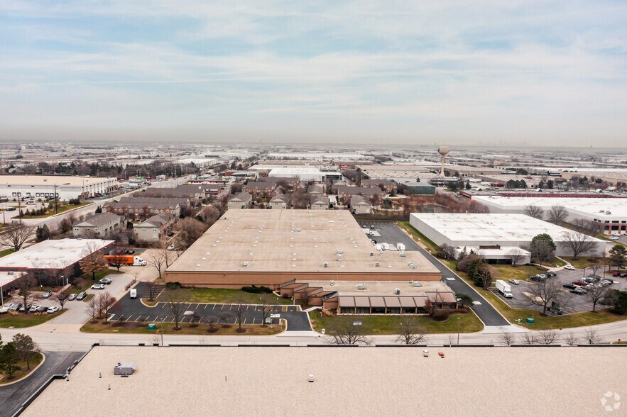 1501 N Michael Dr, Wood Dale, IL à louer - Aérien - Image 3 de 5