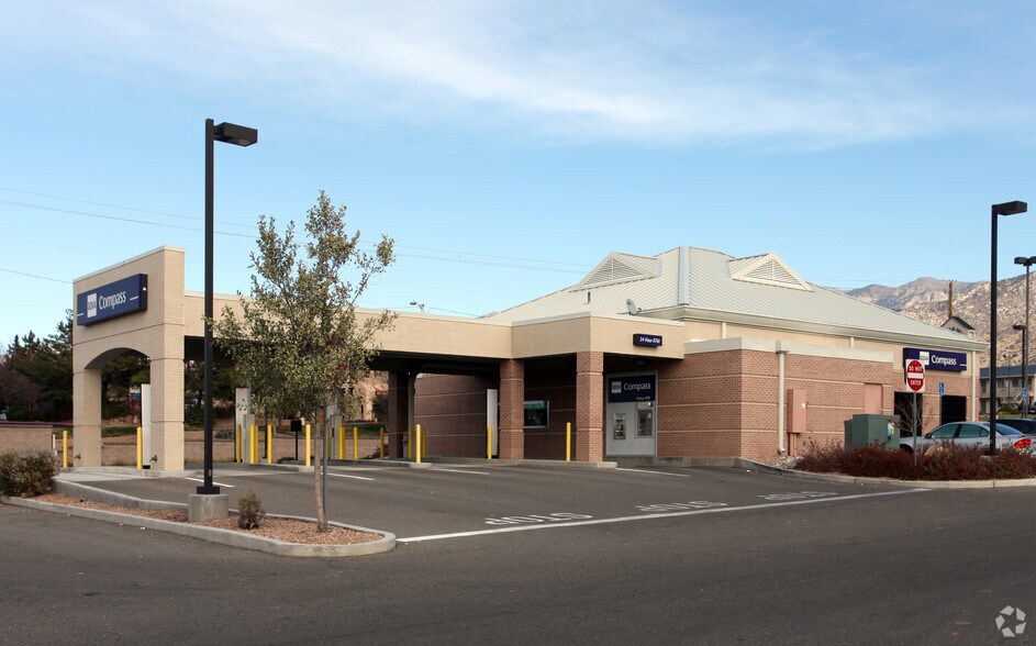 13140 Central Ave NE, Albuquerque, NM à vendre - Photo du bâtiment - Image 3 de 4