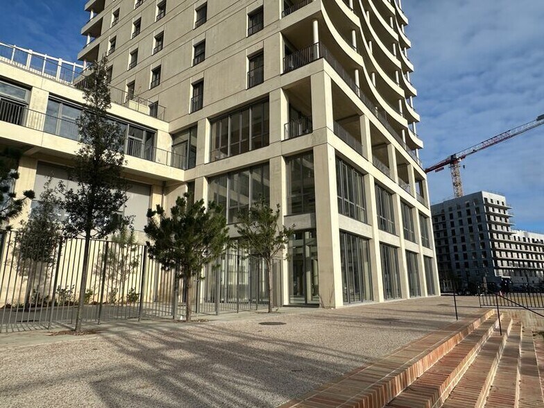 Commerce de détail dans Bordeaux à vendre - Photo du bâtiment - Image 3 de 4