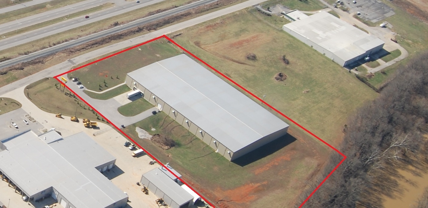 370 High Rail Way, Bowling Green, KY for lease Primary Photo- Image 1 of 15