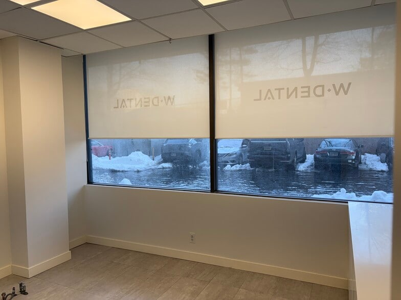 235 S Lexington Ave, White Plains, NY à louer - Photo du bâtiment - Image 3 de 4