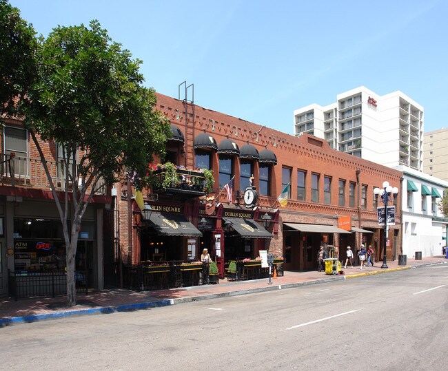 Plus de détails pour 554-566 4th Ave, San Diego, CA - Commerce de détail à louer
