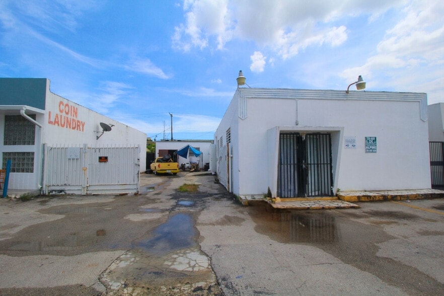 34 E 9th St, Hialeah, FL for lease - Building Photo - Image 2 of 17