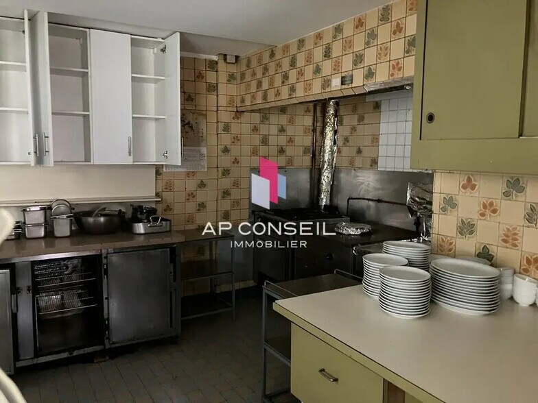Immeuble residentiel dans Paris à vendre - Photo intérieure - Image 2 de 7