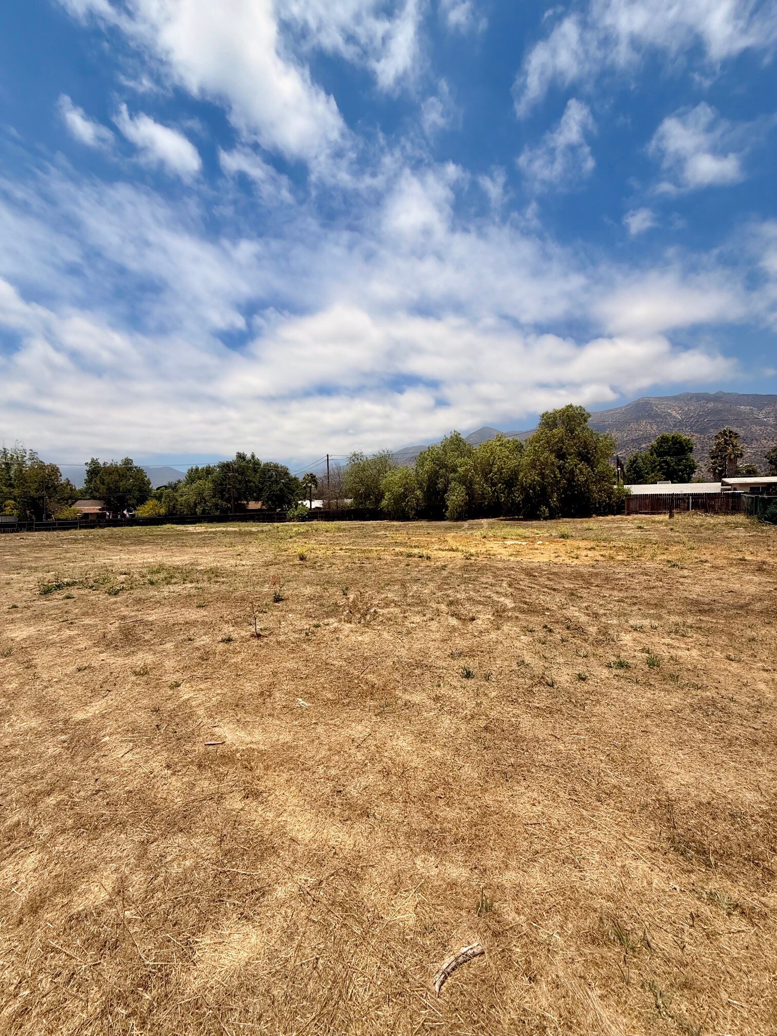 220 Bryant St, Ojai, CA à vendre Photo principale- Image 1 de 4