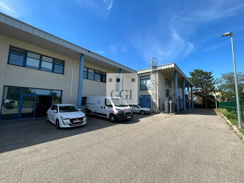 15 Allée Des Ginkgos, Bron for lease Building Photo- Image 1 of 11