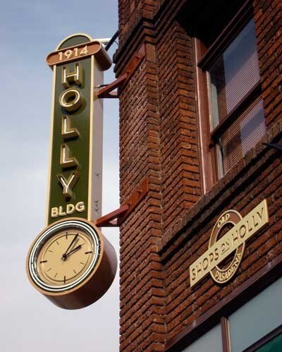 4 E Holly St, Pasadena, CA à louer - Photo du bâtiment - Image 3 de 5