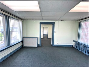 414 W Main St, Lansdale, PA for lease Interior Photo- Image 1 of 2