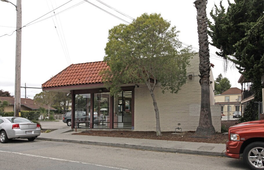 427 Barson St, Santa Cruz, CA à vendre - Photo du bâtiment - Image 2 de 3