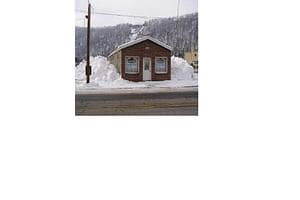 42 Walnut St, Johnstown, PA for sale - Primary Photo - Image 1 of 1