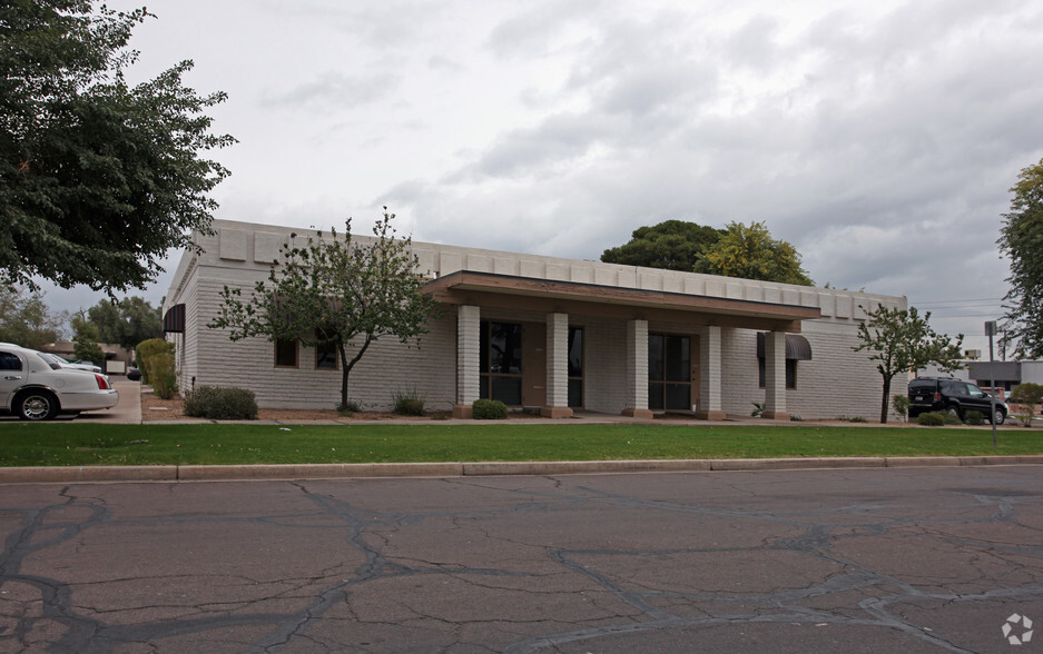 2632 S 24th St, Phoenix, AZ for lease - Building Photo - Image 2 of 3