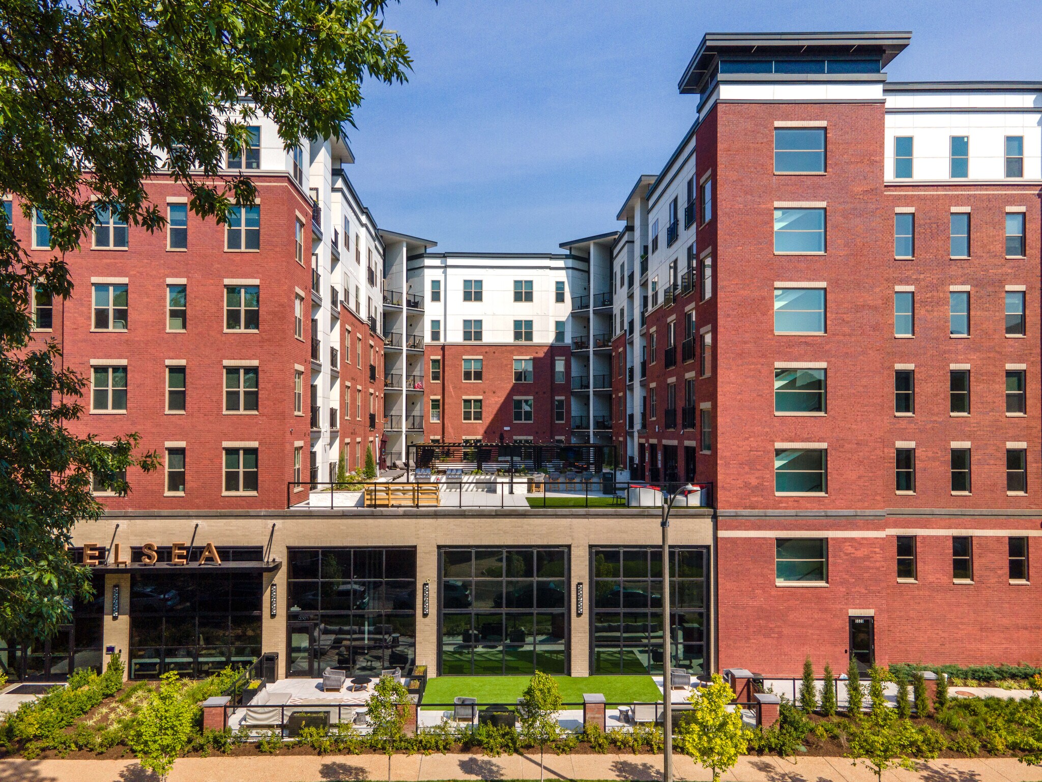 5539 Pershing Ave, Saint Louis, MO à vendre Photo du bâtiment- Image 1 de 18