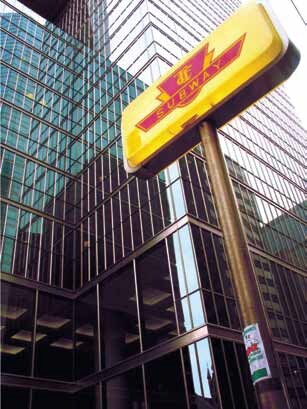 200 King St W, Toronto, ON à louer - Photo du bâtiment - Image 3 de 29
