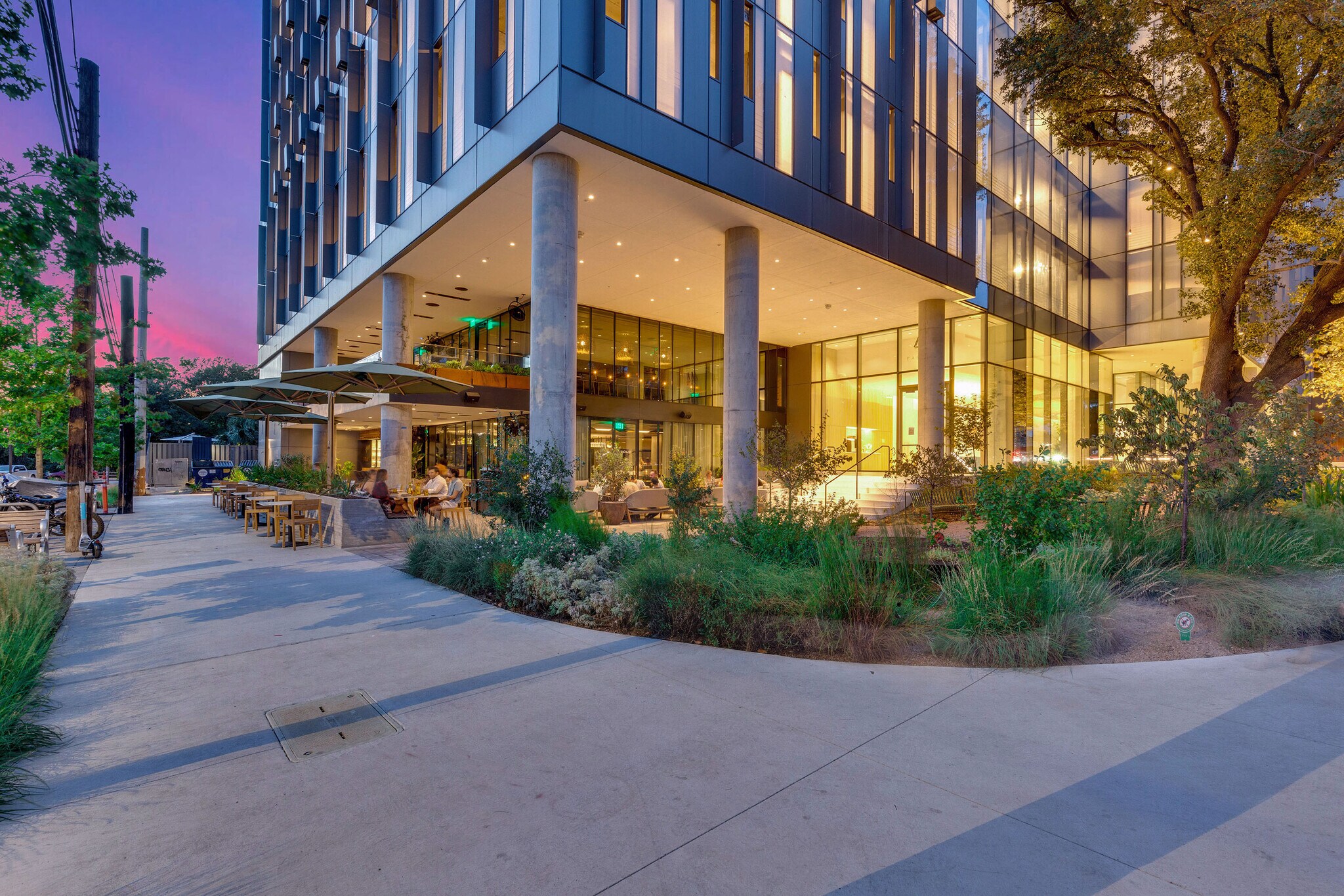 44 East Ave, Austin, TX à vendre Photo principale- Image 1 de 22