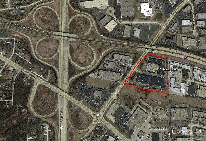 650 W Grand Ave, Elmhurst, IL à louer - Photo du bâtiment - Image 3 de 6