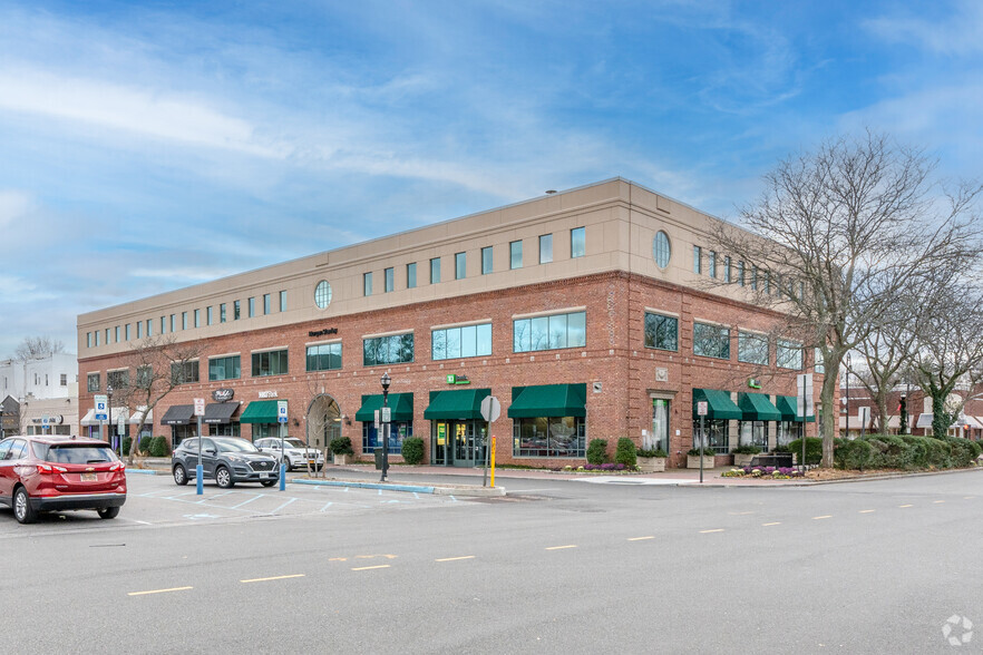 855 Franklin Ave, Garden City, NY for lease - Building Photo - Image 1 of 6