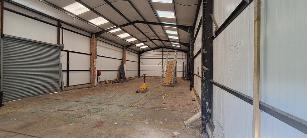 Quarry Rd, Newhaven for lease - Building Photo - Image 3 of 4