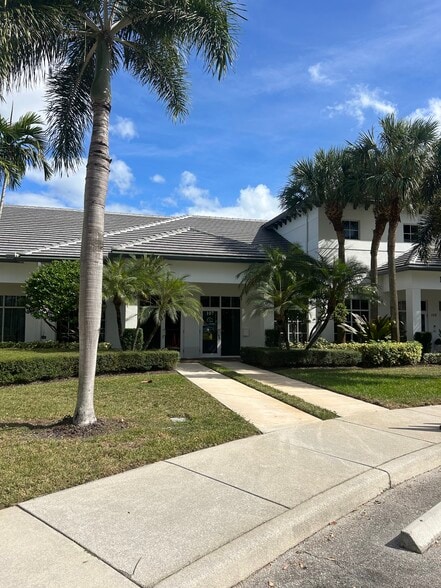 3307 Northlake Blvd, Palm Beach Gardens, FL for lease - Building Photo - Image 2 of 14