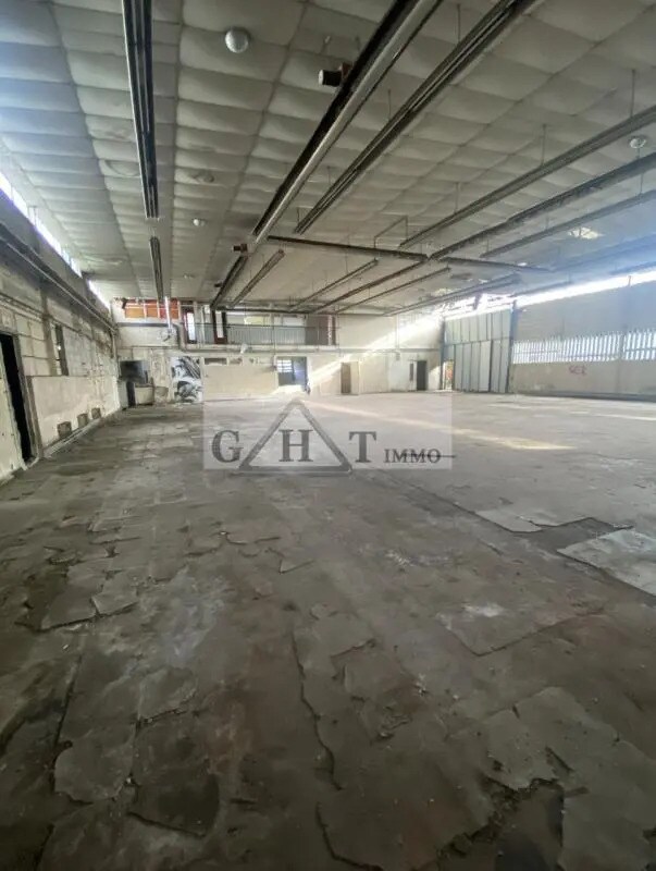 Industrial in Palaiseau for sale Building Photo- Image 1 of 6