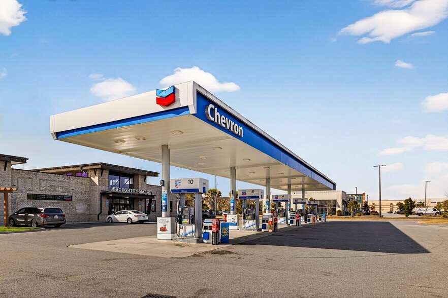 221 Tanger Outlets Blvd, Pooler, GA for sale - Building Photo - Image 1 of 20