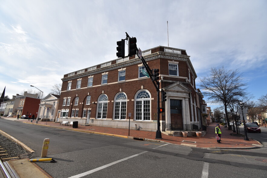 354 High St, Burlington, NJ for sale - Building Photo - Image 1 of 21