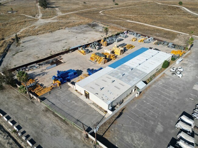 Plus de détails pour 2700 S Security Ave, Colton, CA - Industriel à vendre