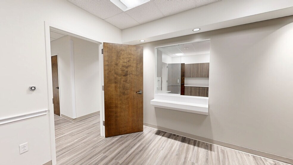 7777 Forest Ln, Dallas, TX à louer - Numérisation 3D de Matterport - Image 2 de 16