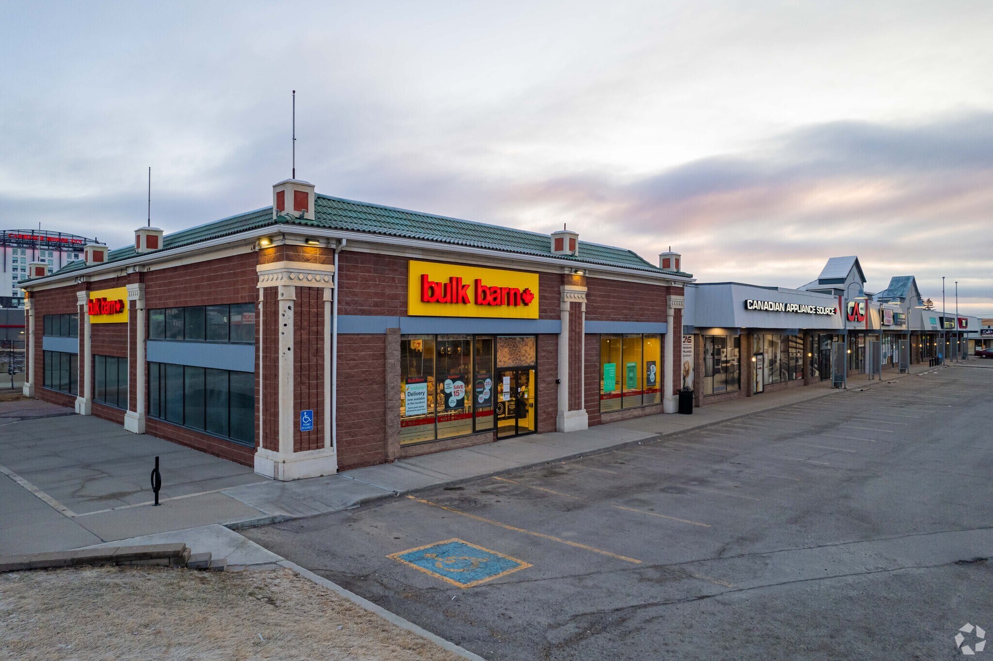 9250 Macleod Trl, Calgary, AB for sale Primary Photo- Image 1 of 1