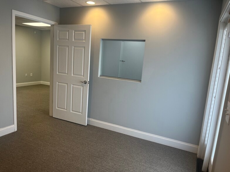 3973 Atlanta Hwy, Loganville, GA for lease - Building Photo - Image 3 of 6