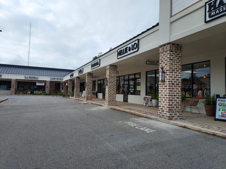 976 Houston Northcutt Blvd, Mount Pleasant, SC à louer - Photo du bâtiment - Image 2 de 12